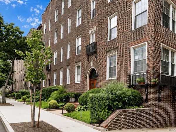 37-22 85th Street, Unit 31, Jackson Heights, NY 11372