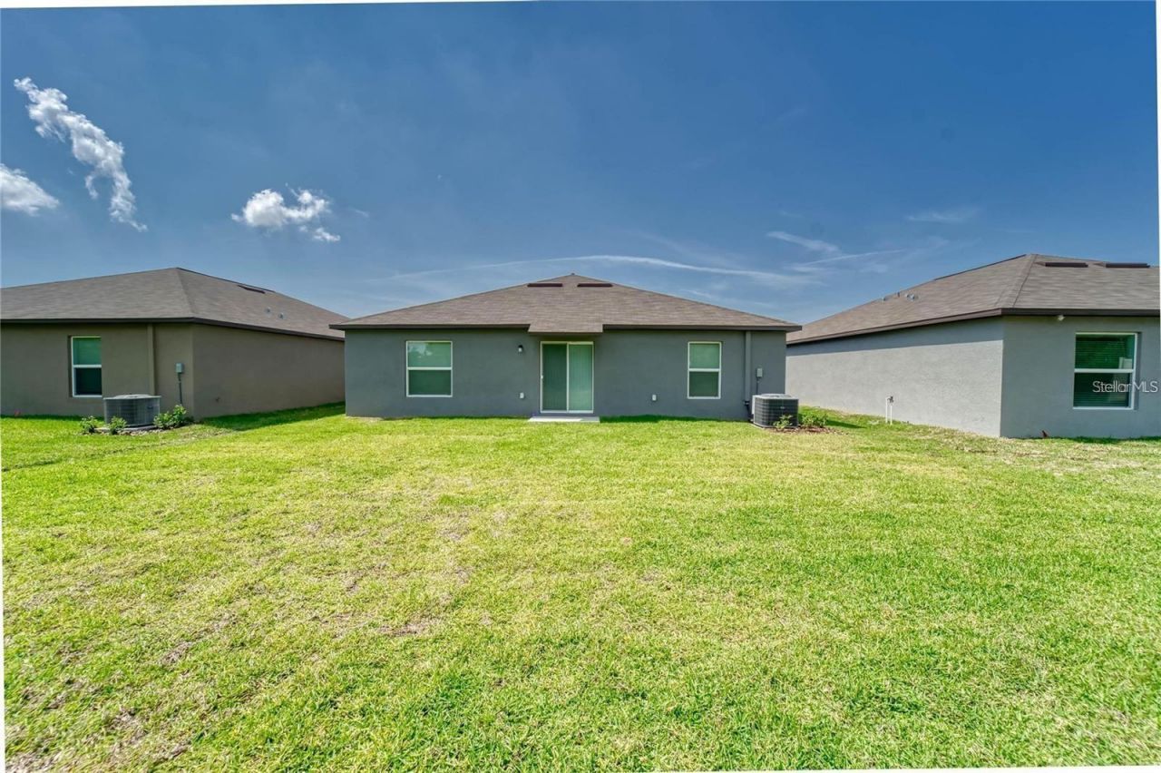 5514 Blue Azure Drive , Wimauma, FL 33598 Photo