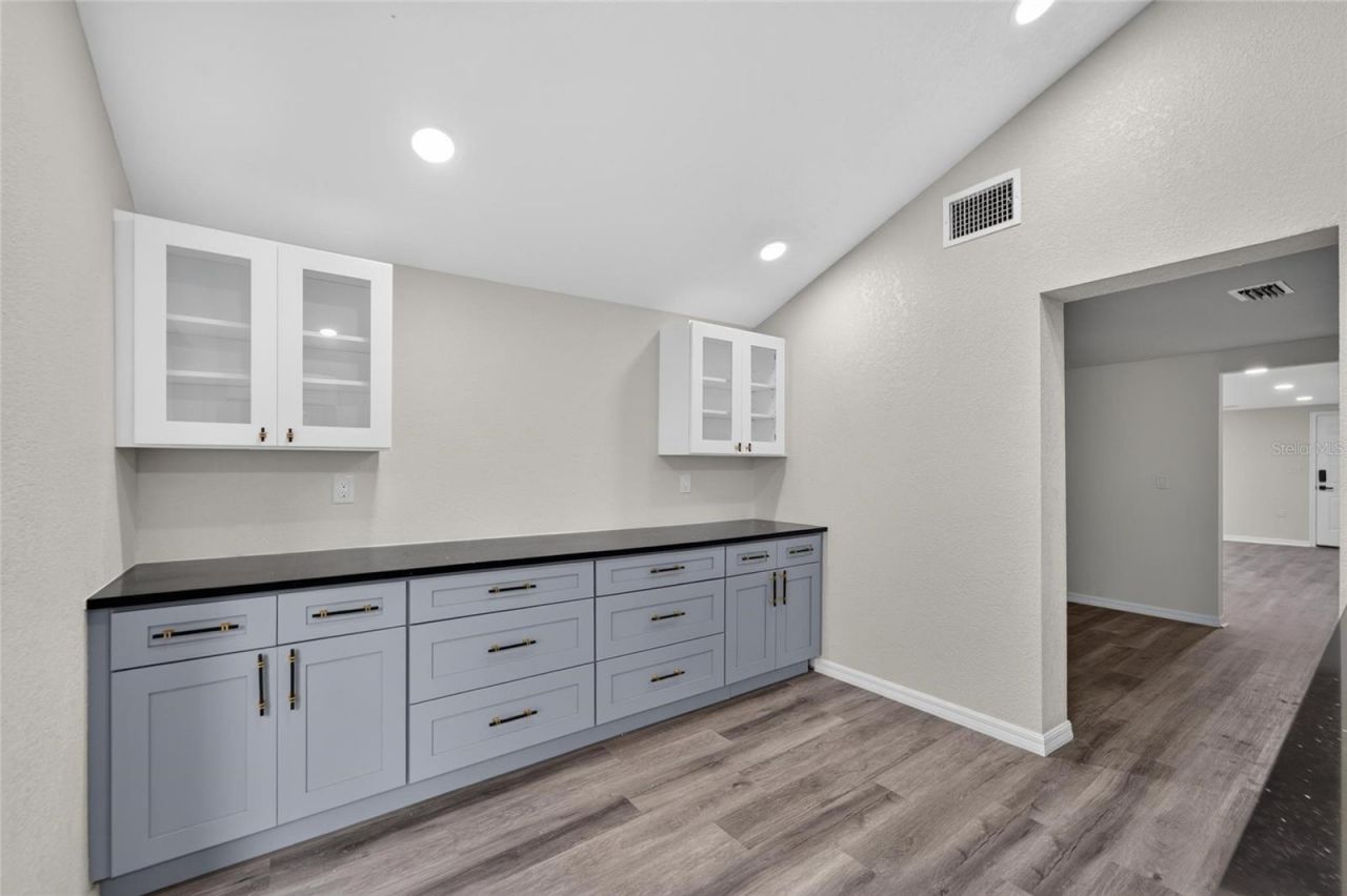 8809 Dyer Road, Riverview, FL 33578 Photo