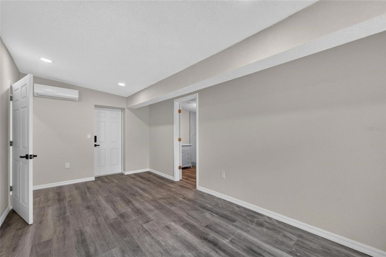 8809 Dyer Road, Riverview, FL 33578 Photo