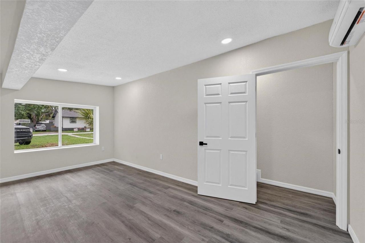 8809 Dyer Road, Riverview, FL 33578 Photo