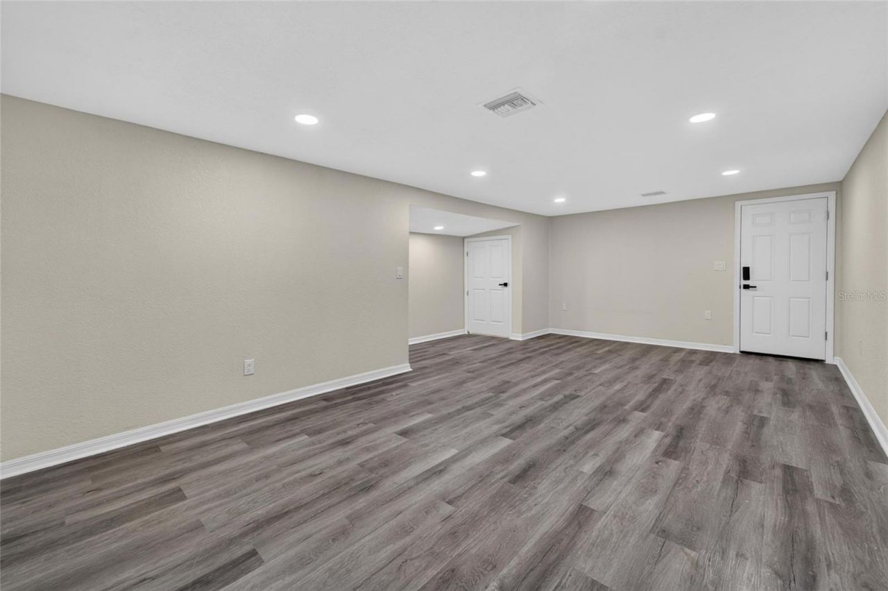 8809 Dyer Road, Riverview, FL 33578 Photo