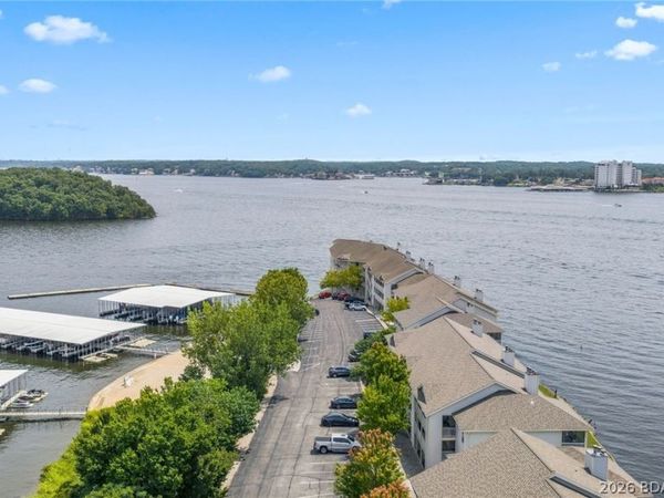442 Regatta Bay Drive, Unit 3A, Four Seasons, MO 65049