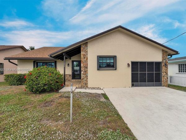 1406 NW 8TH Street, Dania Beach, FL 33004
