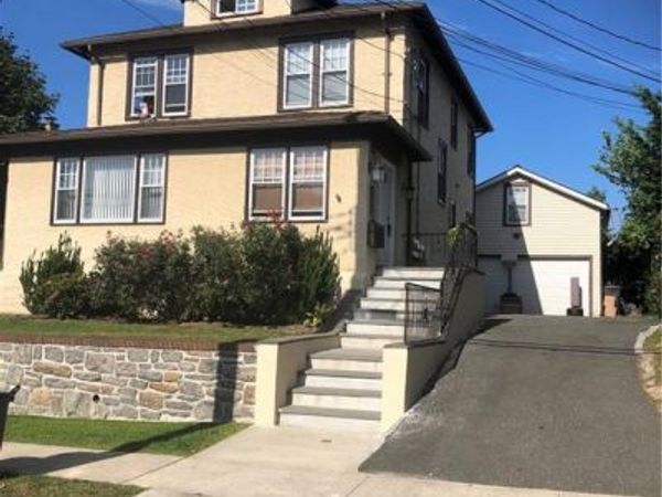 23 Merritt Avenue , Eastchester, NY 10709