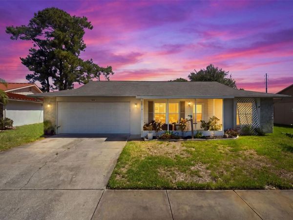 7907 DEER FOOT DRIVE , NEW PORT RICHEY, FL 34653