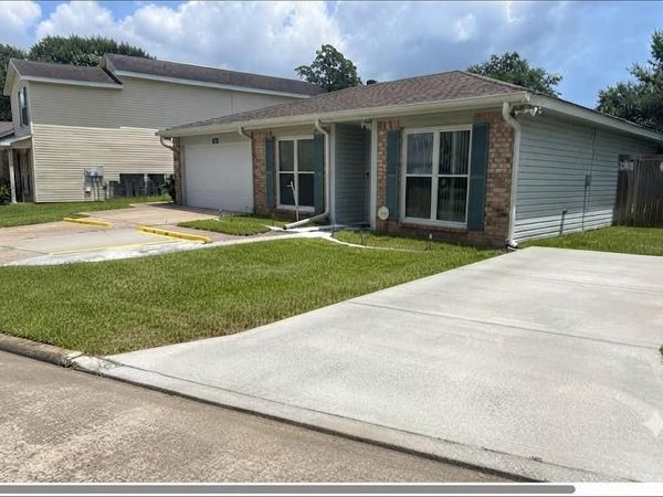 505 QUEEN ANNE Drive , Slidell, LA 70460