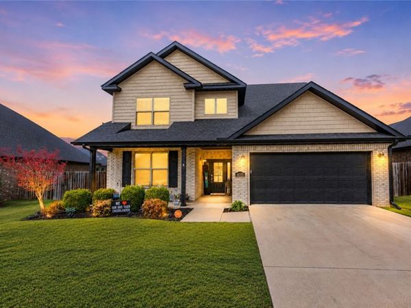 4008 SW Hollyhock Street , Bentonville, AR 72713