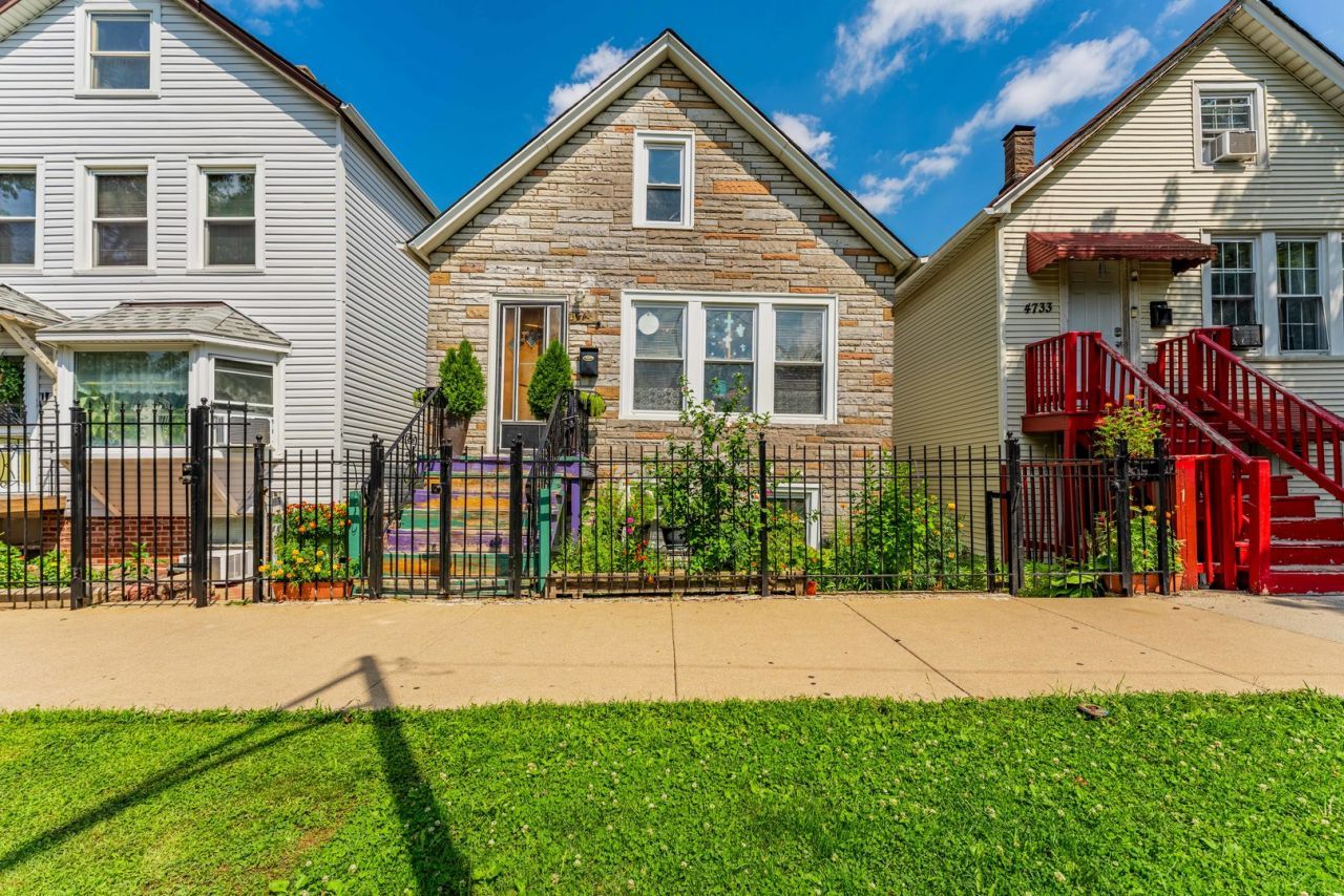 4731 S Honore Street, Chicago, IL 60609 Main Photo
