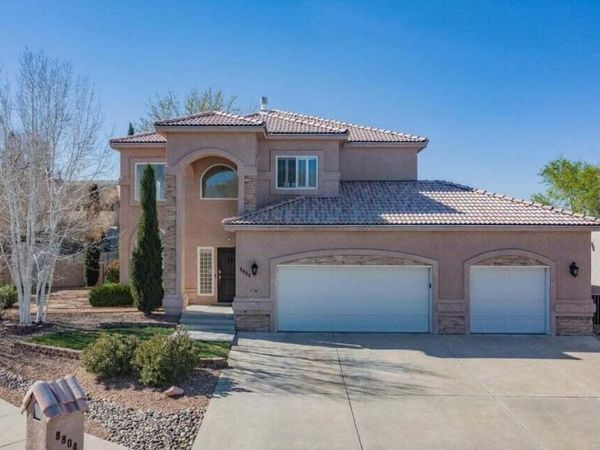 8804 Vallejo Place NE, Albuquerque, NM 87122