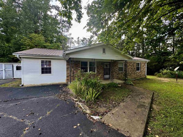 1215 FOSTER RD, Adamsville, TN 38310