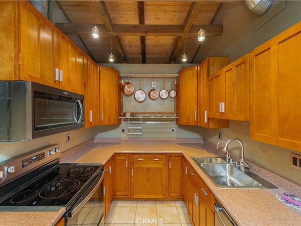 1000 W Macarthur Boulevard, Unit 13, Santa Ana, CA 92707