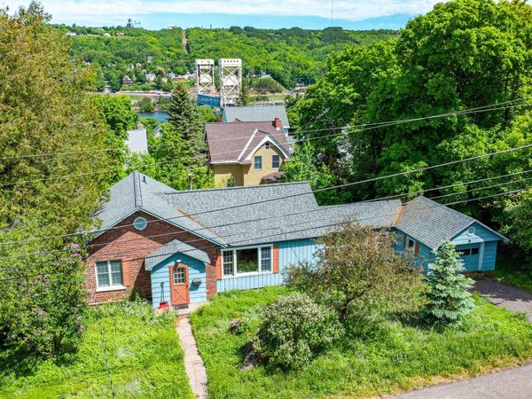 204 W Douglass Street, Houghton, MI 49931