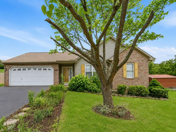 1315 Cedar Hill, Roanoke, VA 24019