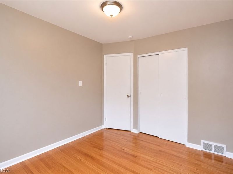 5250 E 135th Street , Garfield Heights, OH 44125 Photo 14