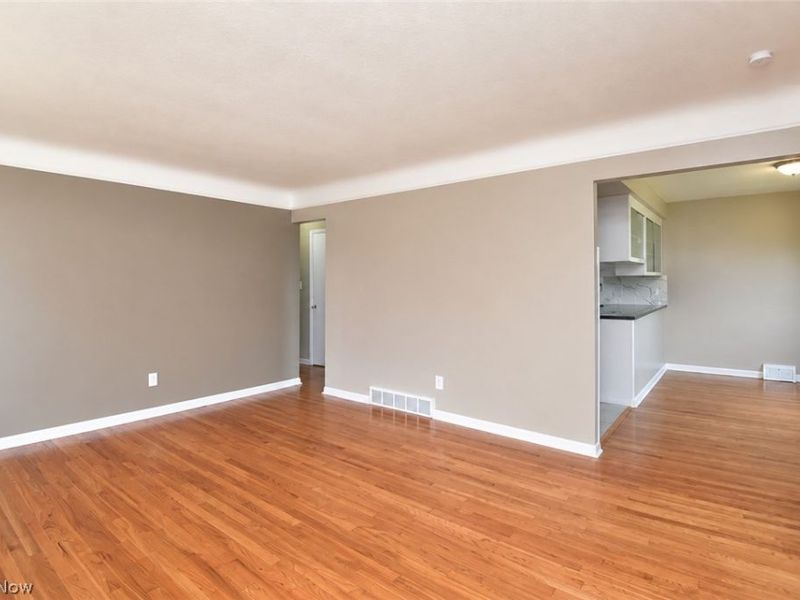 5250 E 135th Street , Garfield Heights, OH 44125 Photo 8