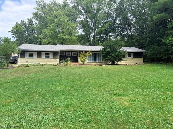 11941 Hawthorne Drive , Northfield, OH 44067