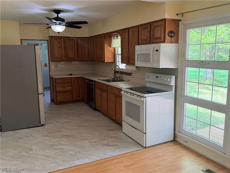 11941 Hawthorne Drive , Northfield, OH 44067 Photo 13