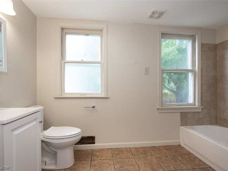 11509 Tonsing Drive , Garfield Heights, OH 44125 Photo 19