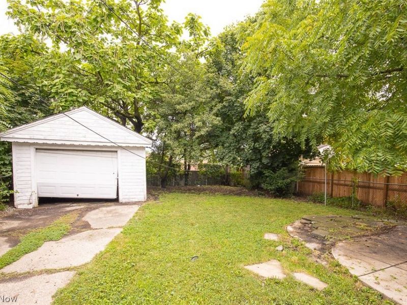 11509 Tonsing Drive , Garfield Heights, OH 44125 Photo 2