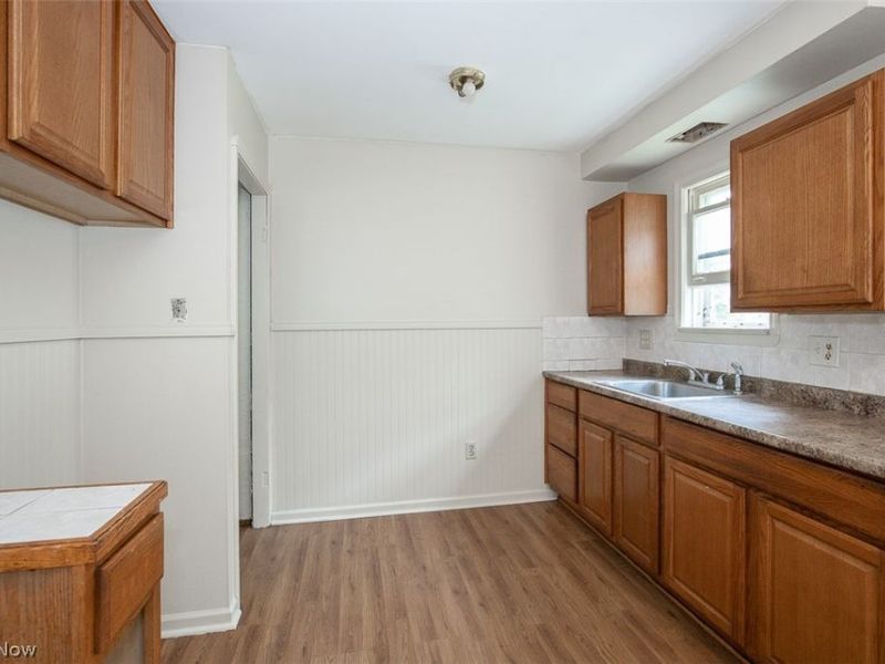 11509 Tonsing Drive , Garfield Heights, OH 44125 Photo 4