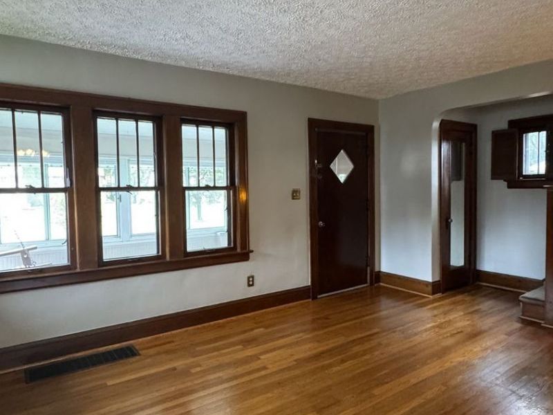 515 N Firestone Boulevard, Akron, OH 44301 Photo 14