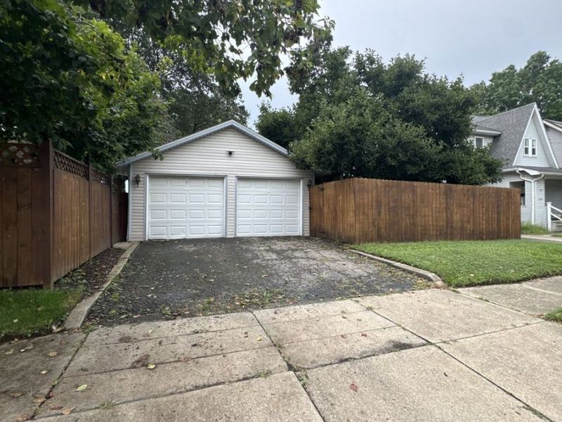 515 N Firestone Boulevard, Akron, OH 44301 Photo 3