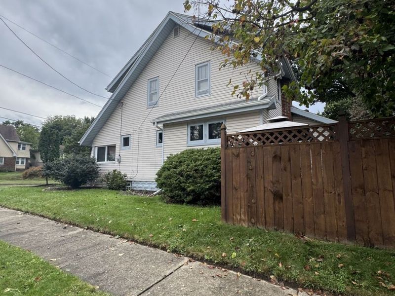 515 N Firestone Boulevard, Akron, OH 44301 Photo 4