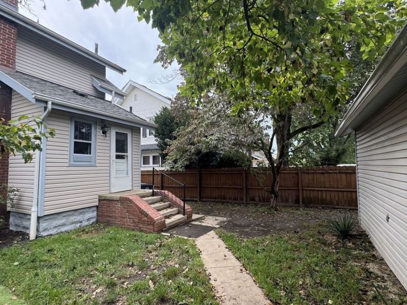 515 N Firestone Boulevard, Akron, OH 44301 Photo 5