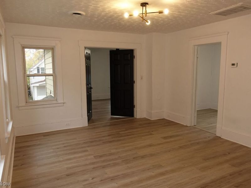1825 Clover Avenue, Cleveland, OH 44109 Photo 23