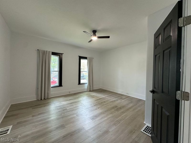 1825 Clover Avenue, Cleveland, OH 44109 Photo 8