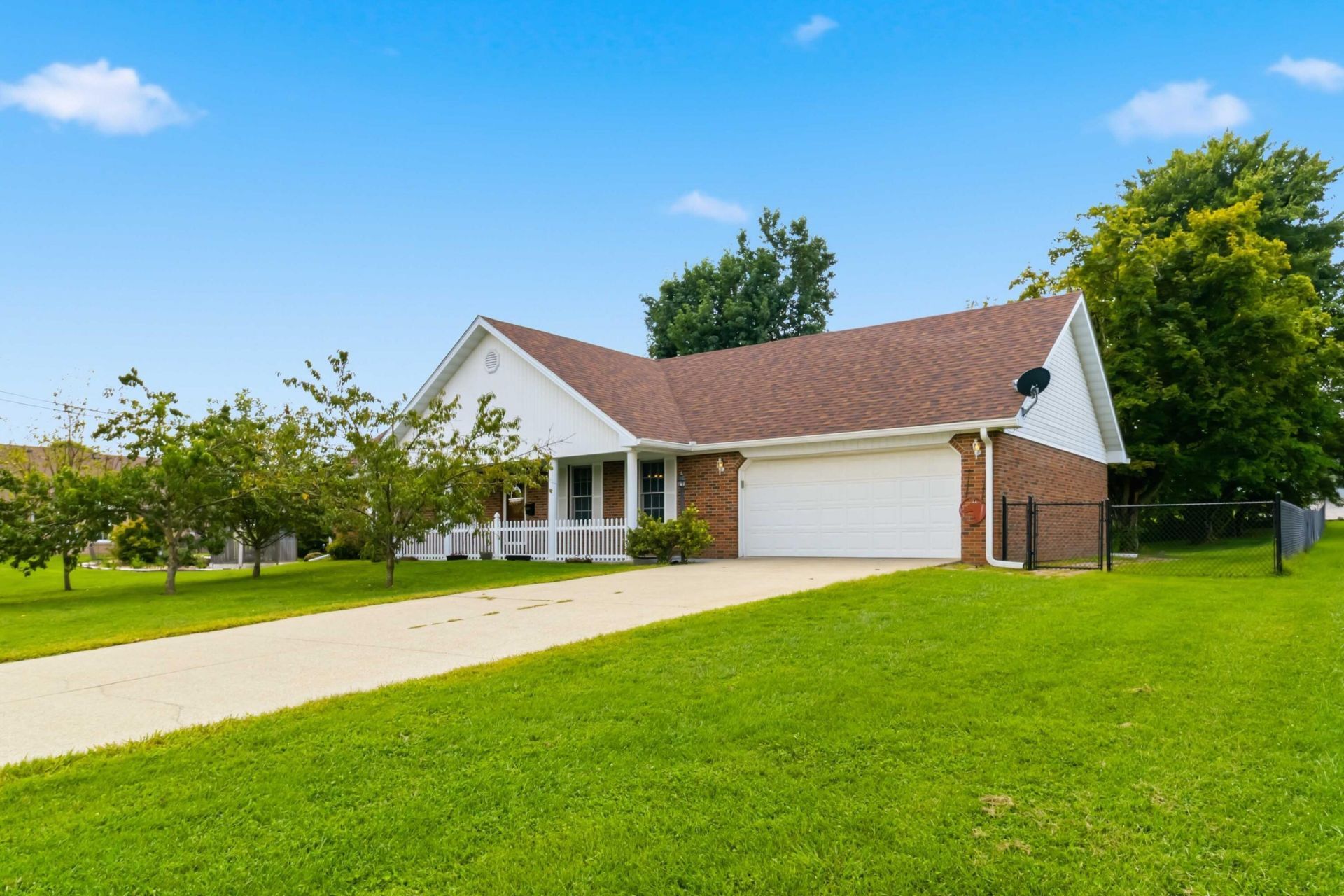 502 Autumn Drive, Somerset, KY 42503 Main Photo