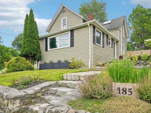 185 West Main St, Millbury, MA 01527