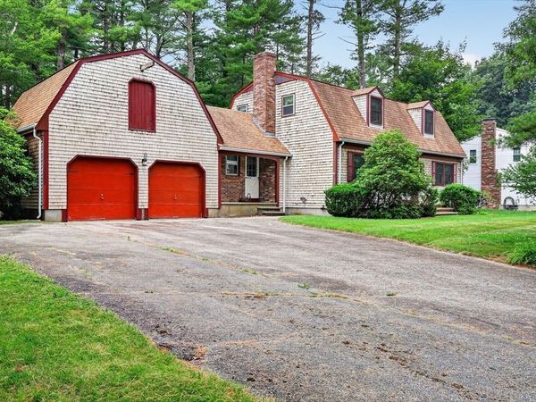 63 Forge Rd, Freetown, MA 02702