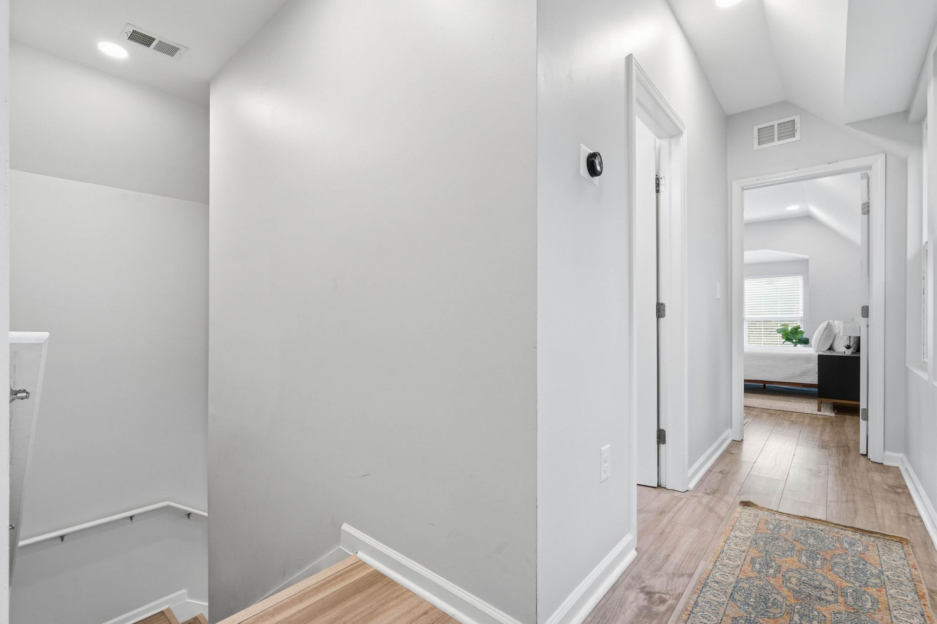 5748 Pilgrim Avenue Photo 19