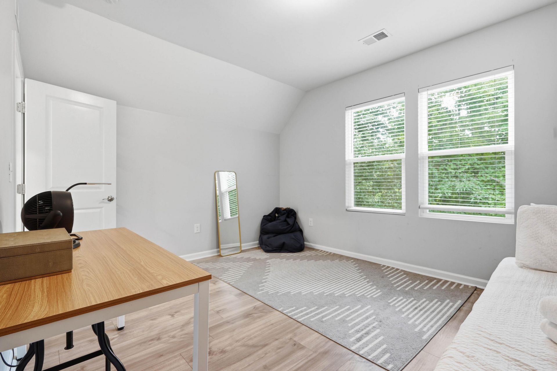 5748 Pilgrim Avenue Photo 29