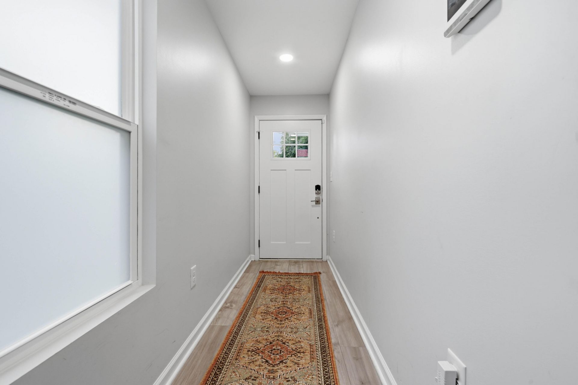 5748 Pilgrim Avenue Photo 6