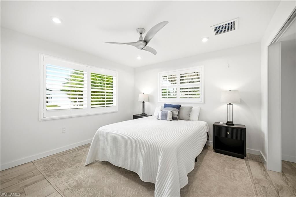 16 Sunview Blvd, Fort Myers Beach, FL 33931 Photo