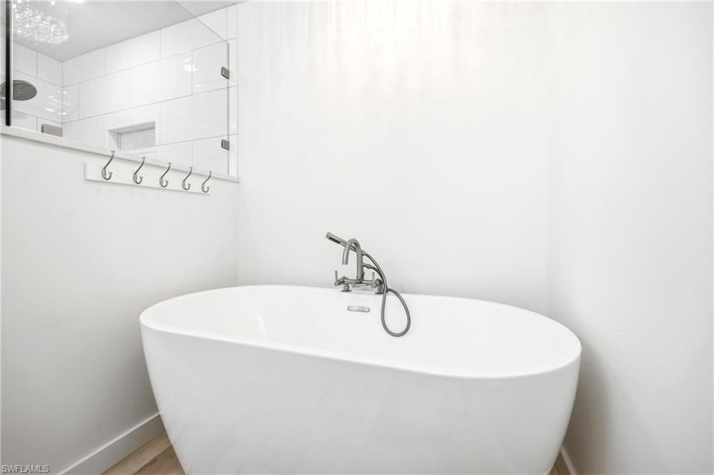 16 Sunview Blvd, Fort Myers Beach, FL 33931 Photo
