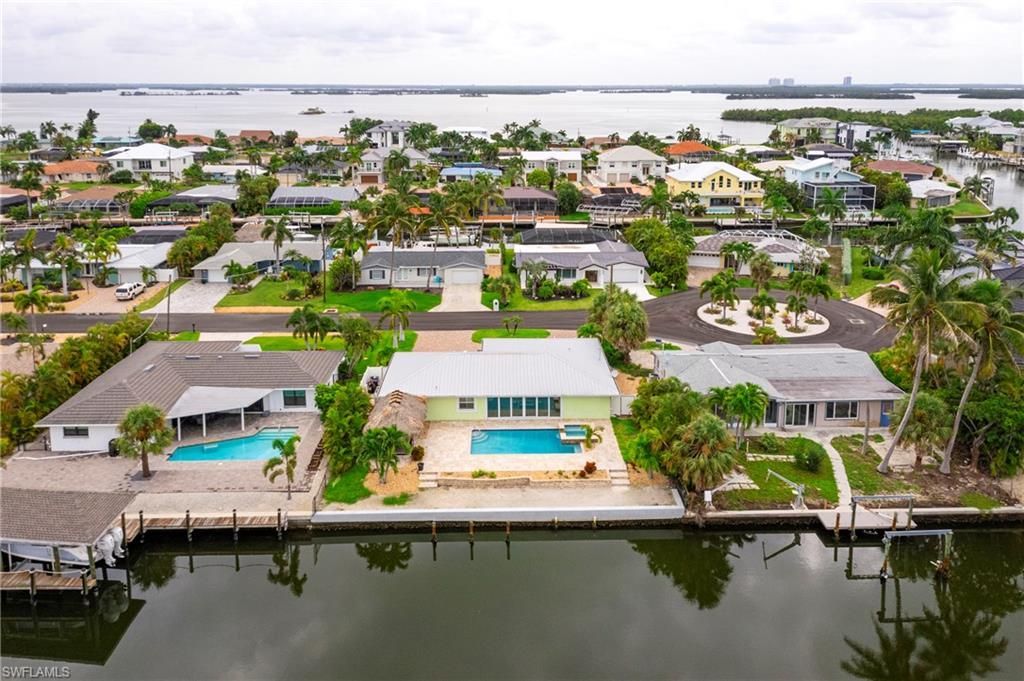 16 Sunview Blvd, Fort Myers Beach, FL 33931 Photo