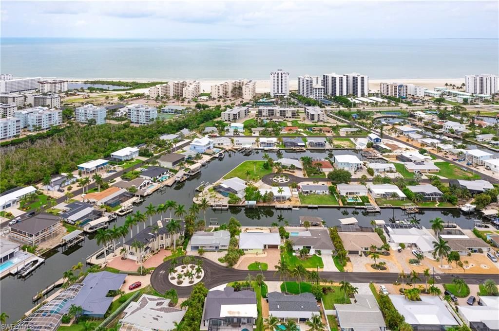 16 Sunview Blvd, Fort Myers Beach, FL 33931 Photo