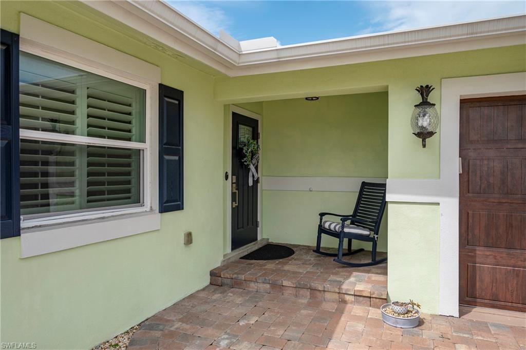 16 Sunview Blvd, Fort Myers Beach, FL 33931 Photo