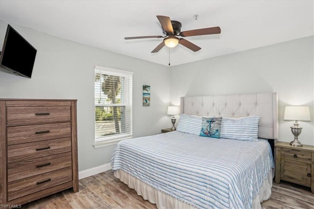 7476 Sunset Harbor Dr, Unit 414, Navarre, FL 32566 Photo
