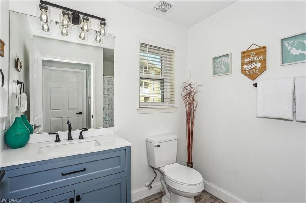 7476 Sunset Harbor Dr, Unit 414, Navarre, FL 32566 Photo
