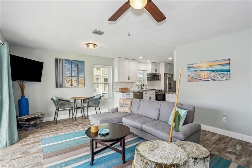 7476 Sunset Harbor Dr, Unit 414, Navarre, FL 32566 Photo