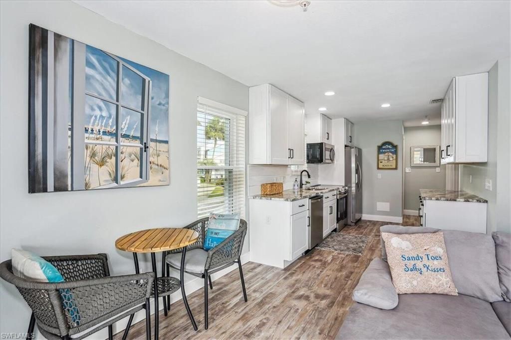 7476 Sunset Harbor Dr, Unit 414, Navarre, FL 32566 Photo