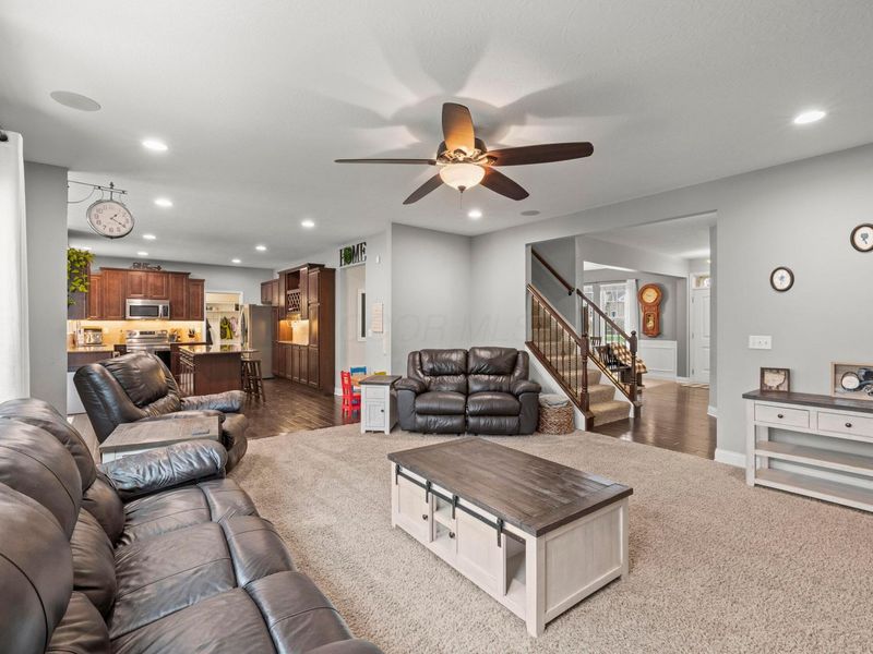 210 Blue Jacket Circle, Pickerington, OH 43147 Photo 12