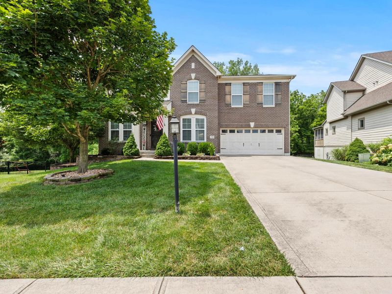 210 Blue Jacket Circle, Pickerington, OH 43147 Photo 2