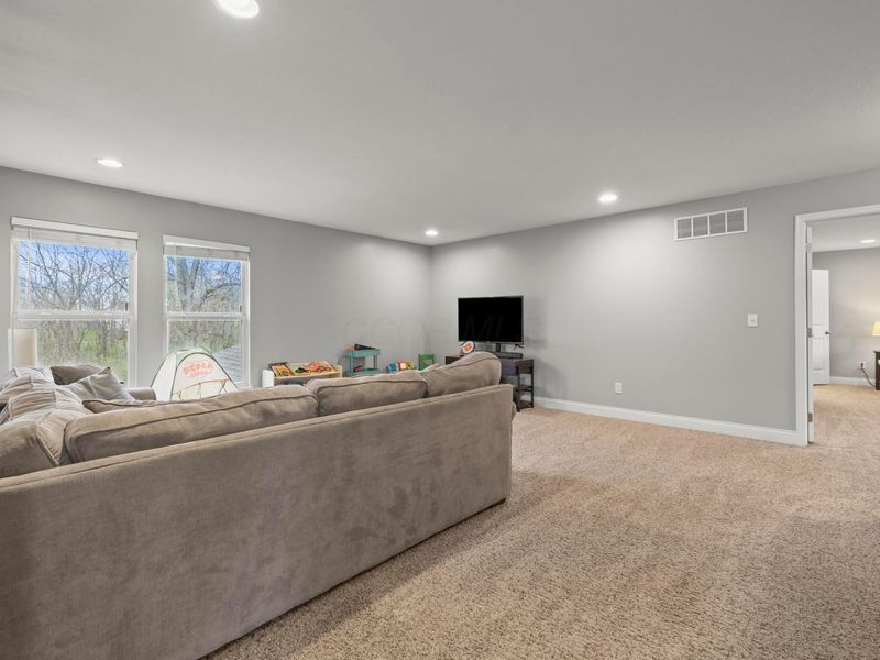 210 Blue Jacket Circle, Pickerington, OH 43147 Photo 28