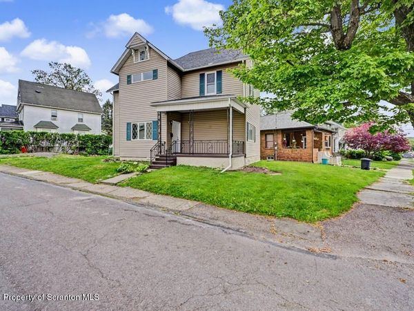 164 Washington Street , Carbondale, PA 18407